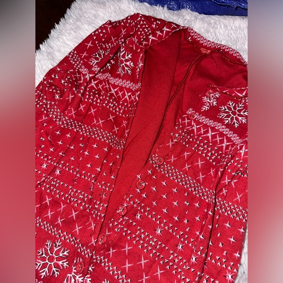 LOGO POINTELLE HENLEY ONESIE | RED FAIR ISLE - Picture 2 of 4